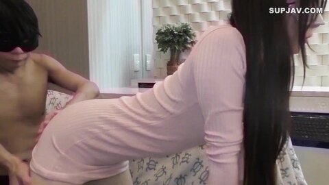 4132581 50% OFF![50% off for a limited time, Nakadashi] 32-year-old MILF wife enjoying another man`s cock with obscene pheromones MAX What man can resist her obscene lips and beautiful white shining tits?