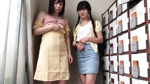 DASS-283 Swelling Up. Developing Angels Found In A Public Bath.