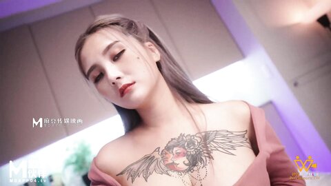 色控PH-127贵妇肉奴没钱小伙的肉偿欠债