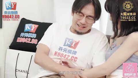 蜜桃影像PME208欲望姪女要叔叔狠狠操他