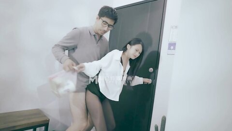 Chinese Hot Skinny Girl Fucked Hard