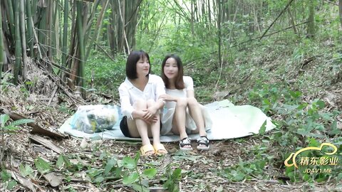 Chinese Outdoor Threesome