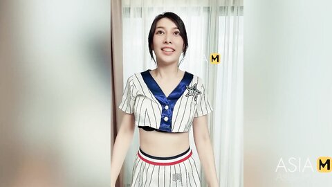 Sexy Hot Girl Being Cheerleader