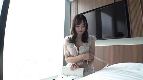 200GANA-2978 Seriously soft, first shot. 2006 Big breasts who picked up in Shinjuku were a sensitive body of...