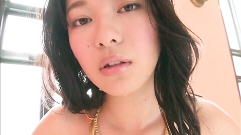 Tama Yamanaka Gold bikini posing and dance