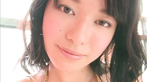 Tama Yamanaka Gold bikini posing and dance