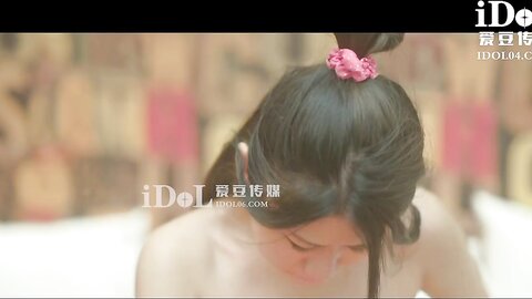 爱豆传媒ID5374同学聚会再操已为人妻的学妹