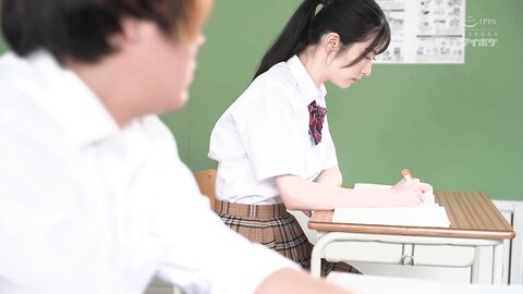 IPZZ-189 If Found Out, You Will Be Expelled! ! But I Can't Refuse! ! Suzuno Uto Secretly Fucks While Holding...