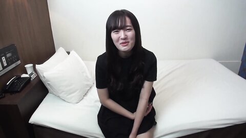 1564104