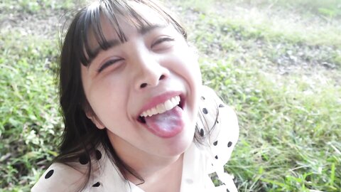 4200123 First shoot and face to face! Limited until 1\19! She`s sucked up to the base of her mouth and ejaculated for the first time in a memorable place she used to go to during her school days... She`s poke...