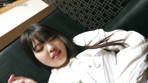 4182714 Limited 500 pts until 15 Jan! [18 year old, pick-up] Picked up a timid-looking 18 year old who was sitting on the street. Raw Nakadashi + oral ejaculation.