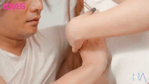 RAS-297意外撞見阿公看護在幫我爸口交