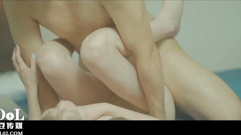 ID5379塑料姐妹间的男友出借风波