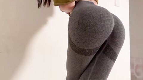V (17)