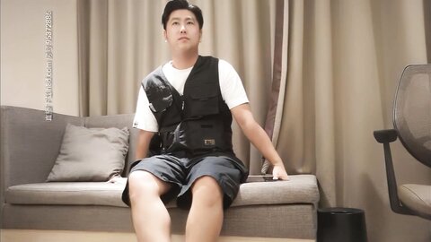 Two Chinese Asian Girls Were Fucked In Hotel By A Guy