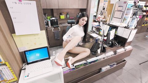 Bimilstory Bomi 보미 - Vol.38 Part-timer Girl at a Comic Book Cafe Part 1