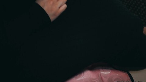4211156 [Beautiful woman, Nakadashi] A moist fuck filming with a beautiful secretary in Nagoya.