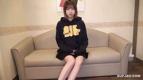 4238329 [No] Amazing three ejaculations! She is a beautiful amateur with beautiful white skin! She`s so excited by the pink nipples of her beautiful tits that she`s going to cum one last time in bed! bonus hi...