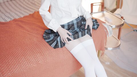 森萝财团 - 【VIP】游歌-蓝白条-R18 [98P1V-8.14G]