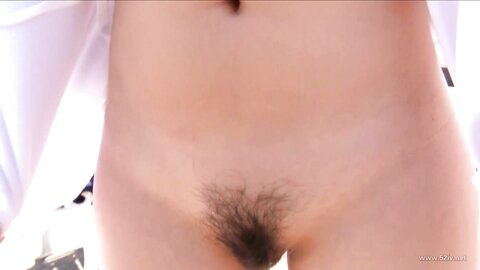 GSHRB-004 Onoe, Wakaba Virgin Nude - Naked The First Time (Blu-ray Disc)