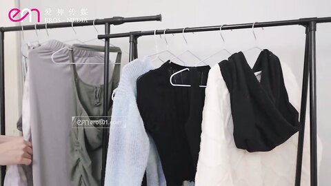 EMX046偷窥长腿女店员