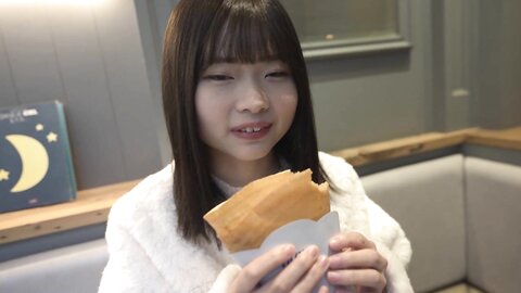 546EROFV-235 Amateur JD [Limited] Ayame -chan 20 -year -old JD is a transcendental baby face girl that looks...