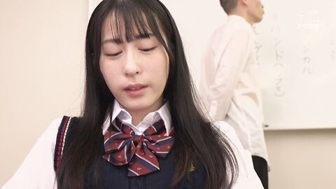 IPZZ-189 [Uncensored] If Found Out, You Will Be Expelled! ! But I Can't Refuse! ! Suzuno Uto Secretly Fucks While Holding...