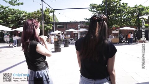Sex Vlog In Kaohsiung 兩女共享肉棒 6540517398B26