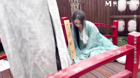 MD-0312清纯嫩穴卖身葬父-露露