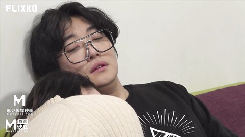 MFK-0047借宿我家的小阿姨