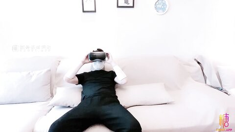 Immersive Experience Vr Stuns With Warm Pussy