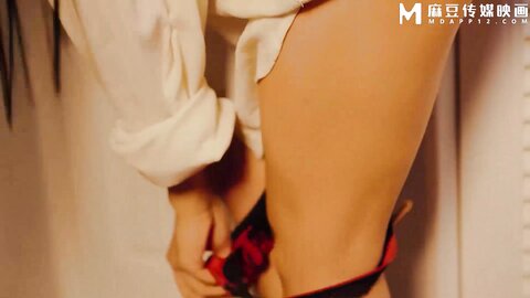 MD-0230-1家族团圆饭EP1新年乱伦母女