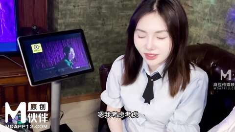 QT-0002被当成KTV陪酒女的姐姐