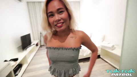 Horny Asian With Perfect Pussy And Deep Throat