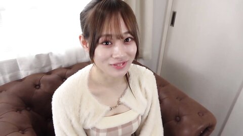 4296068-1 [Idol voice echoing in secret] A single flower of shyness blooms in the middle of winter. The world beyond the tension that even I don`t know. Koharu, 19 years old.