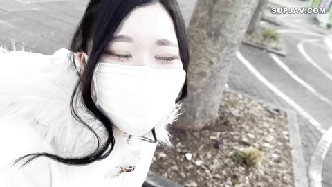 4305109 [Minato est une nouvelle coiffeuse, elle a une peau blanche et claire, elle est toujours souriante et a une personnalité soumise ! Elle semble timide mais en fait elle aime le sexe. Nakadashi sex + ex...