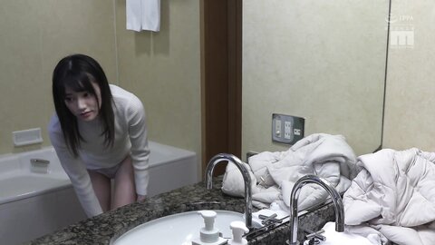 MIDV-118 [Uncensored] First Stay Date Rena Miyashita, Holding Hands, Kissing, Laughing, And Then Forgetting Time And...