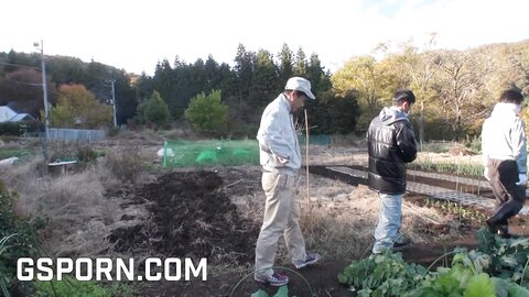 Japanese Gangbang In The Nature Fucking The Sex Maki Houjyo