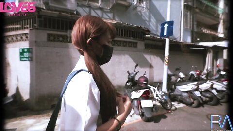 RAS-244為賺學費而援交的清純女高中生