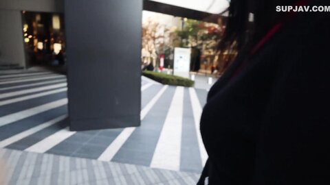 4314681 Limited to 999 pts until 7 March![High style, older lady] SNS woman who wants to have a serious encounter. She is a very serious social networking woman who wants to meet someone serious.