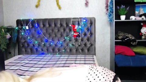 Russian Couple Lilly And James New Show Back Covered With Cum