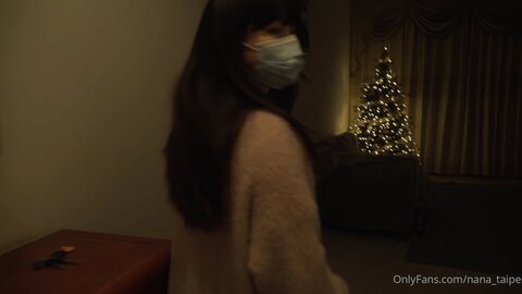 Onlyfans极品白虎网红小姐姐Nana 圣诞快乐 原档流出
