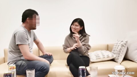 4333177 Tall JD who looks like Fumi Nijudo☆Two rounds of live cumshot on a pervert who puffs up her nostrils and moans like an animal and comes all over the place.