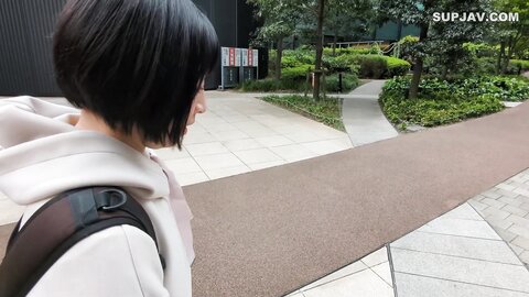 4335184 50%OFF![MOMA]Wife with an ugly ** like Maomi Nagasawa, strangely erotic and rushed handjob, sends her 5-year-old ** *** to kindergarten and opens her legs to her adulterous partner in broad daylight.