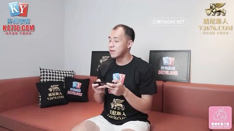 蜜桃传媒PMC268把持忍不住继妹-斑斑