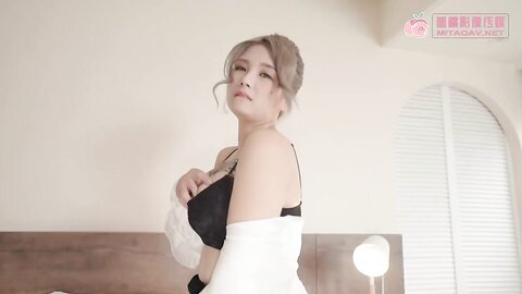 蜜桃传媒PMX076巨乳教师的诱惑-孟若羽