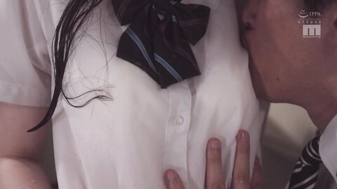 MIAA-708 The student who became a refugee who returned home due to a sudden storm was too erotic ... I was...