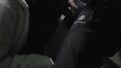 2018-02-25 21 17 54 1 O7CF-lwBOSAJgrxH