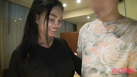 Slender 18 Years Old Thai Girl With Cum Shot