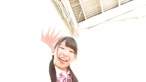 [Young Animal] 2016 No.12 (佐藤麗奈 莉音) (2)